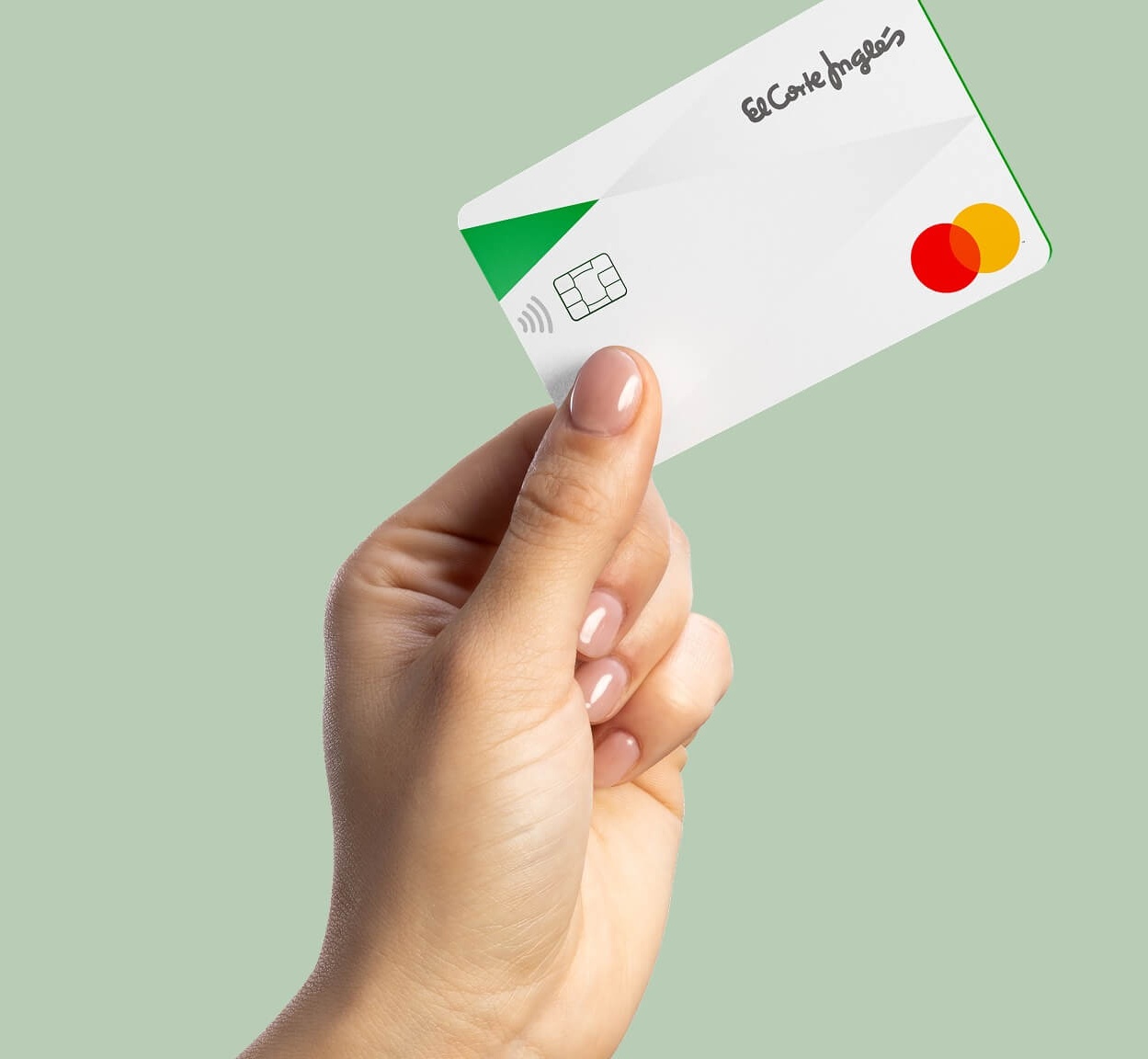 Una mano sujetando la Tarjeta El Corte Inglés